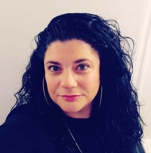 Meet your Posher, Cristina